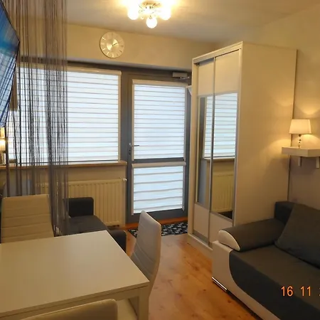 Apartament Kameralny * קריניצה זדרוי